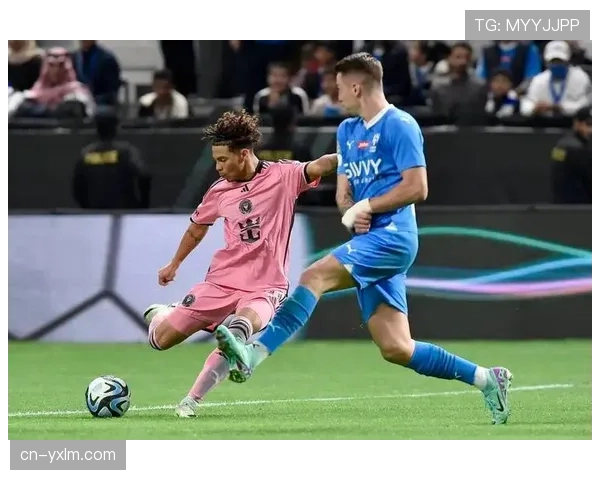 法甲赛场现奇景，兰斯全队半场压迫跑动距离创赛季新高仍告负